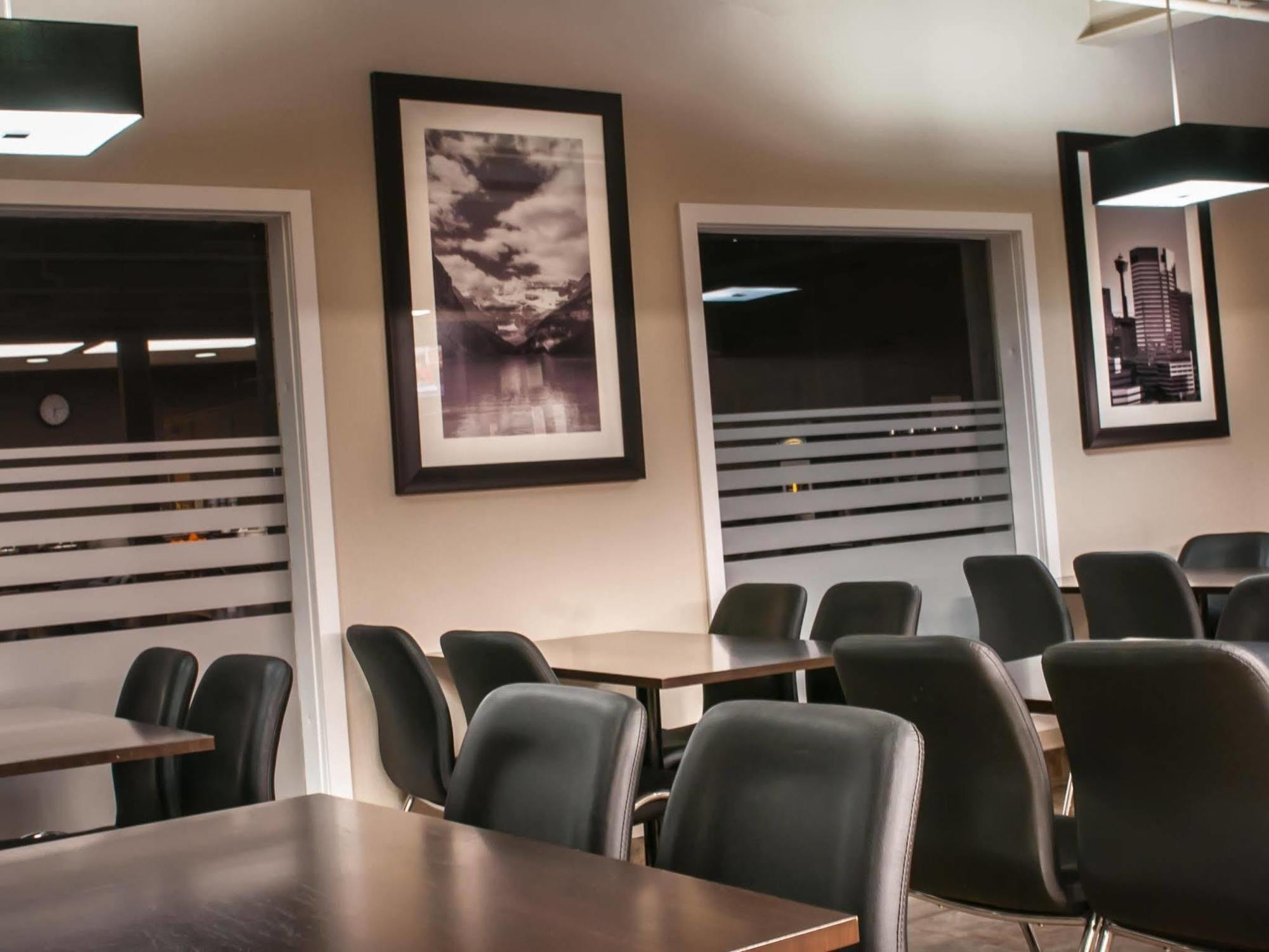 Best Western Airport Inn YYC Exteriér fotografie